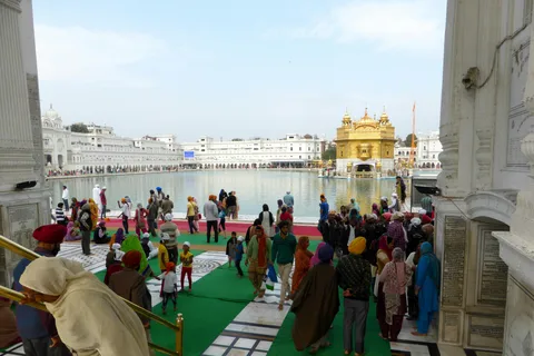 Golden Temple and Wagah Border Private Tour with Lunch