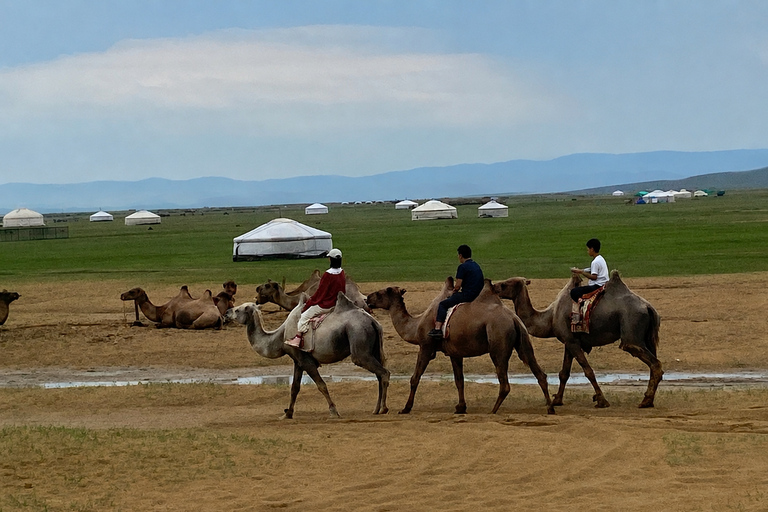 3-Day Central Mongolia Waterfall, Ancient Capital, Semi Gobi