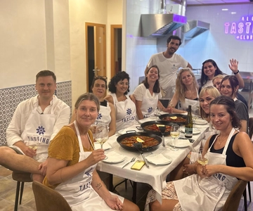 Alicante Paella Cooking Class, Tapas, Drinks and Market
