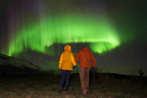 Tromsø: English/Spanish Aurora Pathfinder Tour with Photos Tromsø: English/Spanish Aurora Hunting Private Minibus Tour