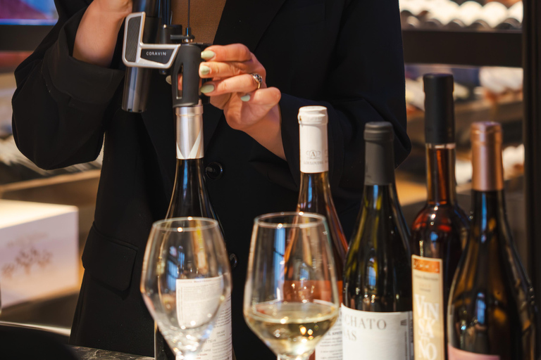 Rethymno: Cretan Wine Tasting Guided Tour with Local Food