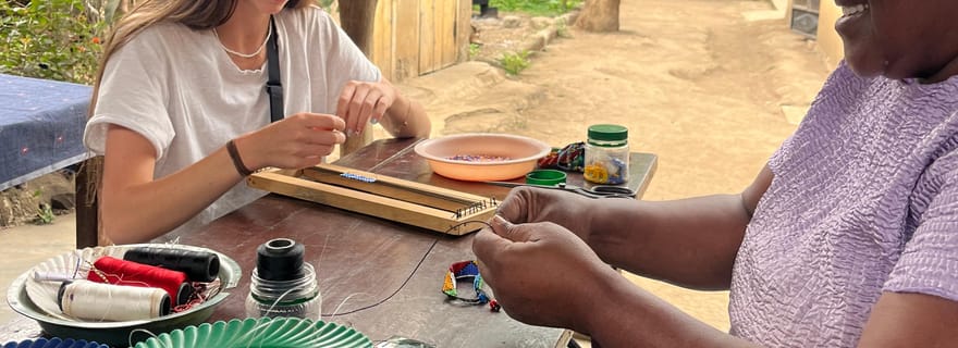 Arusha : Atelier de fabrication de bijoux en perles