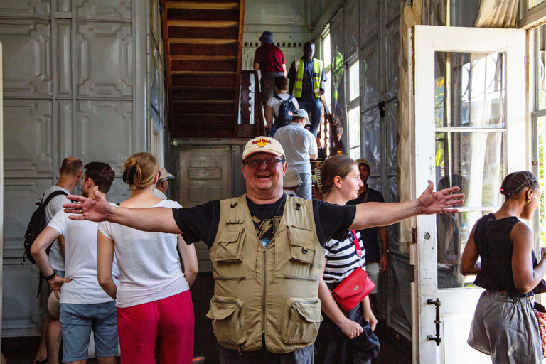 Maputo: City Tour with Historical and Cultural Highlights