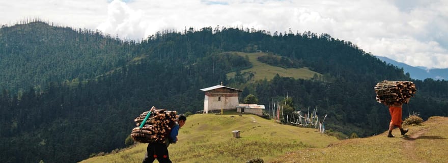 Thimphu: Day Trip -Jele Dzong Motorbike Tour