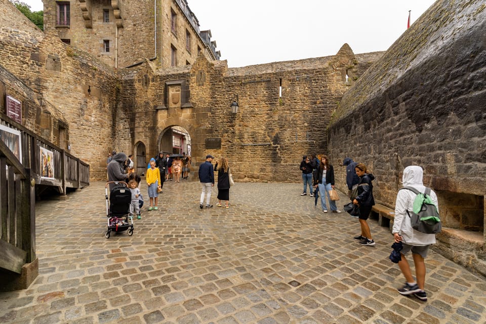 Tour #11 Mont-Saint-Michel Tour