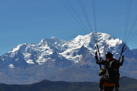 La Paz: Paragliding-Erlebnis in den Tälern der Anden