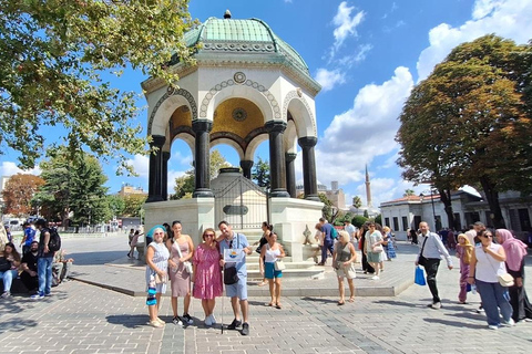 Wycieczka z przewodnikiem po pałacu Topkapi i haremie z pominięciem kolejki