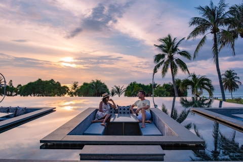 Phuket: Hire a professional photographer at your own resort Resort Photoshoot (50 Photos)