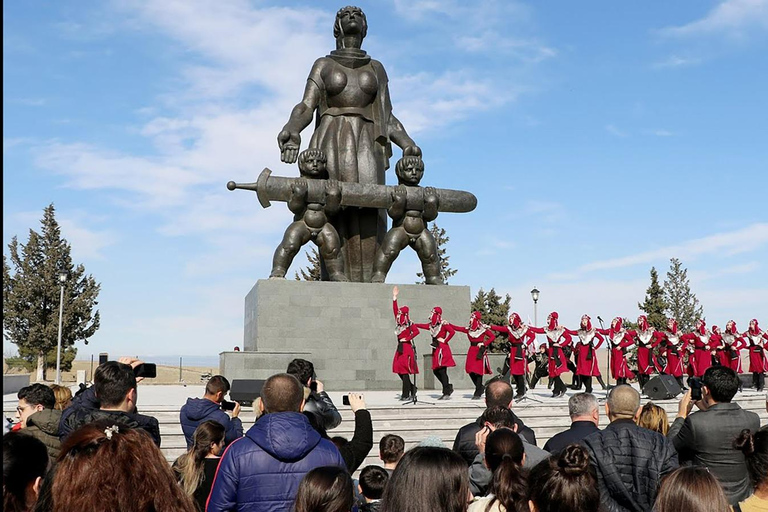 Tbilisi: Armenia Day Trip with Lake Sevan and Yerevan
