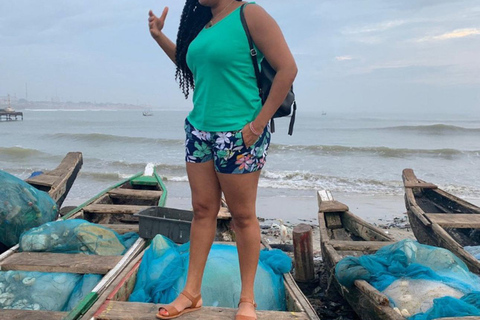 Accra Walking Tour: Jamestown Colonial History & Local Gems