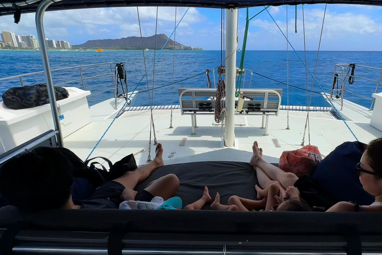 Waikiki: Sail and Turtle Snorkel Experience