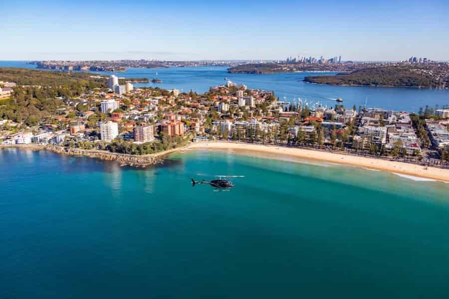 30-minütiger gemeinsamer Rundflug mit dem Helikopter über den Hafen von Sydney. Foto: GetYourGuide 30-minütiger gemeinsamer Rundflug mit dem Helikopter über den Hafen von Sydney. Foto: GetYourGuide