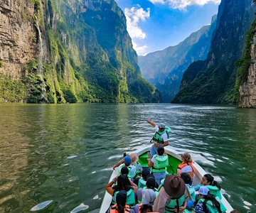 San Cristobal: Sumidero Canyon, Chiapa de Corzo, & Miradores