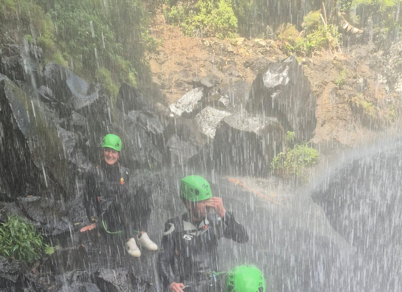 Mauritius: Rutsjebanetur ved Tamarind Falls/canyoning