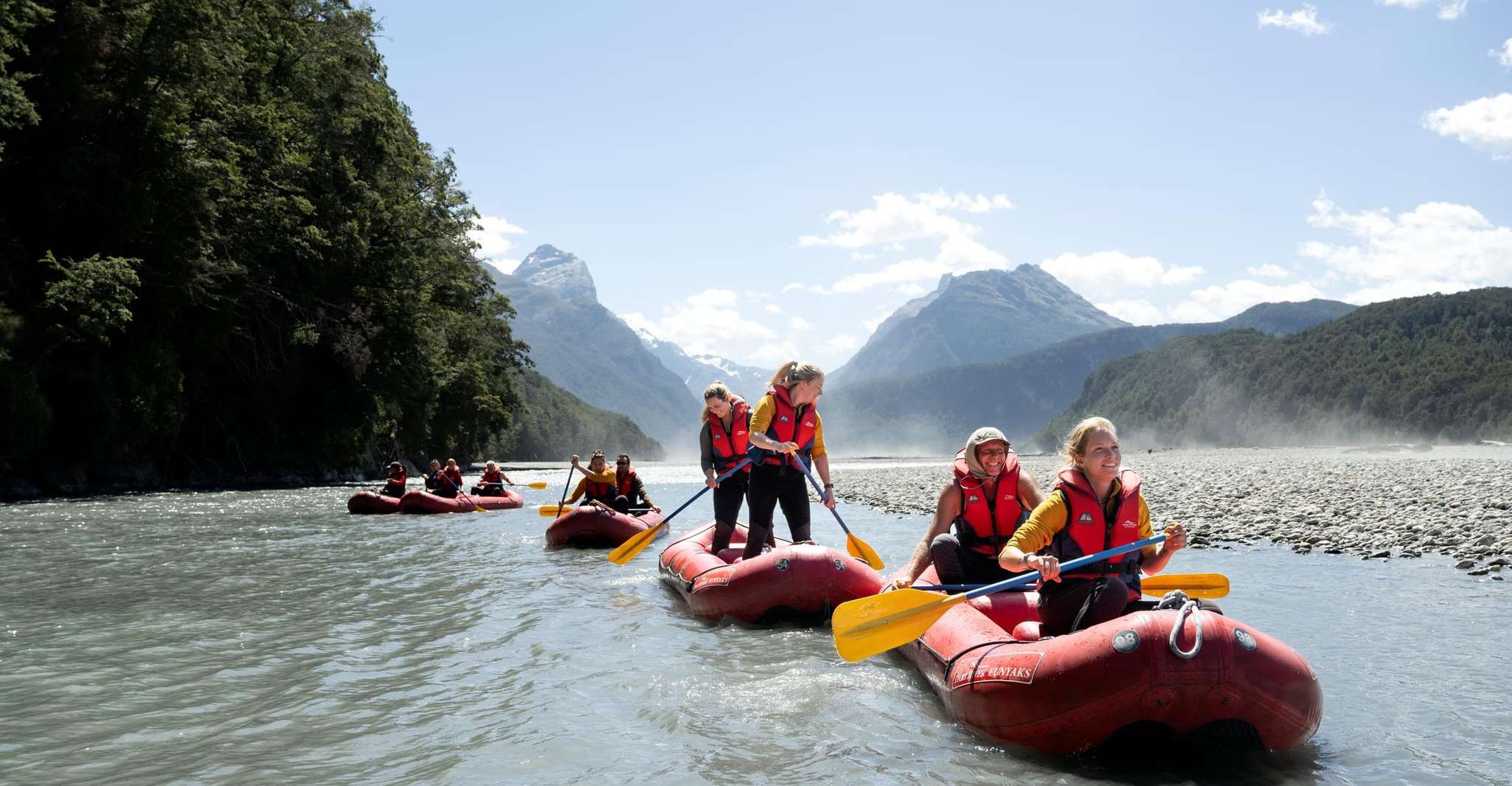 Queenstown, Dart River Canoe et Jet Boat Paradise Voyage d'une journée - Hizvo