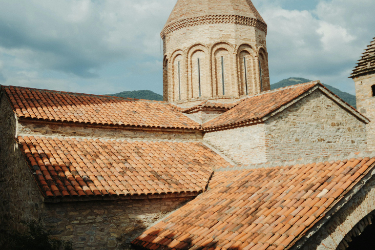 Tbilisi: Kazbegi Day Trip and Gergeti Trinity Church