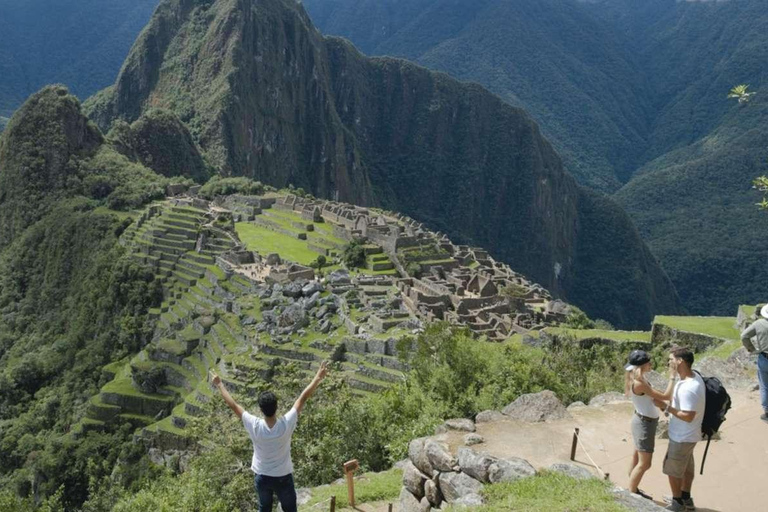 Machu Picchu 2 Day Tour with Tickets