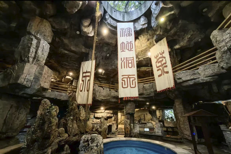 Chongqing: Haitang Xiaoyue Sacred Hot Spring Entry Ticket