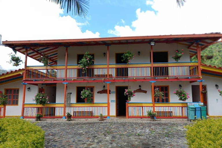 MEDELLIN : VISITE DES JARDINS + ANDES (VUE PANORAMIQUE) + ÉLEVAGE DE TRUITES