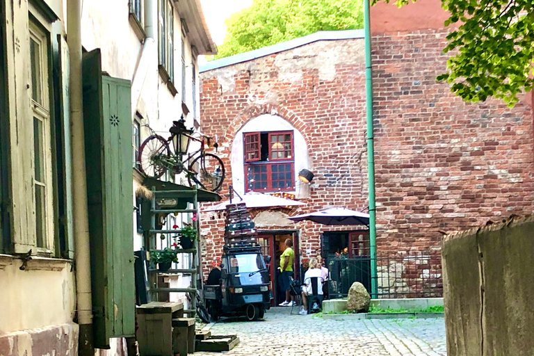 Riga Old Town, C Market & Art Nouveau Guided Walking Tour