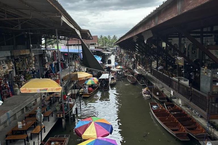 Bangkok: Maeklong Railway and Floating Market Tour