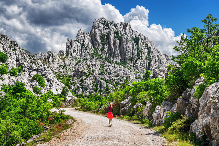 Zadar: Scenic trip to mountains, caves and rivers