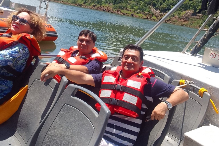 Argentina falls with macuco Safari Boat