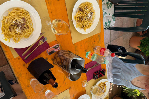 Milan: Oltrepò Pavese Real Grape Stomping,Wine Tasting Lunch