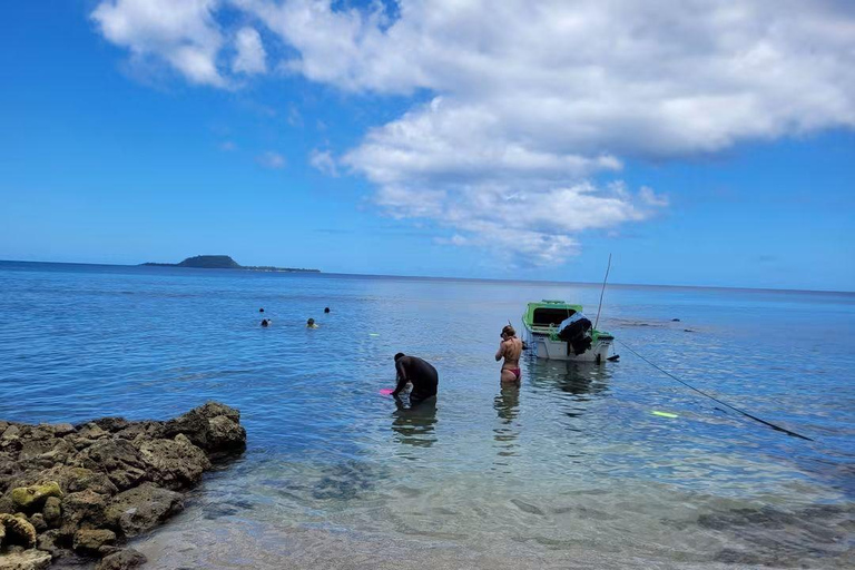 Efate: Snorkeling Adventure with Lunch and Blue Lagoon Visit