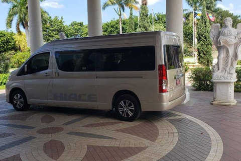 Z Montego Bay: Prywatny transfer w 1 stronę do Ocho Rios