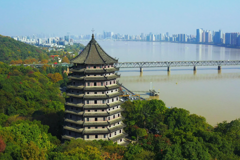 Hangzhou night tour 6 Harmonies Pagoda Qiantang river cruise