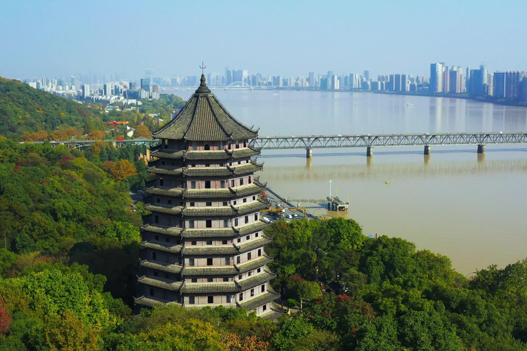 Hangzhou night tour 6 Harmonies Pagoda Qiantang river cruise