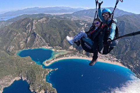 Tandem Paragliding in Fethiye, Oludeniz | Female Pilot