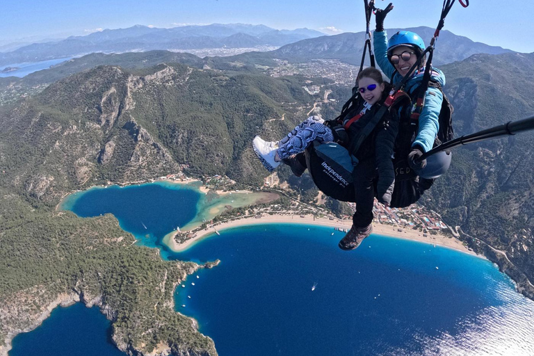 Tandem Paragliding in Fethiye, Oludeniz | Female Pilot