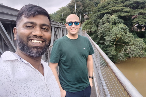 Kandy: Private Tuk Tuk City Tour with Local Guide