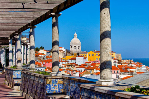 Lisbon: Food and Wine Tasting 4-Hours Tuk Tuk Tour