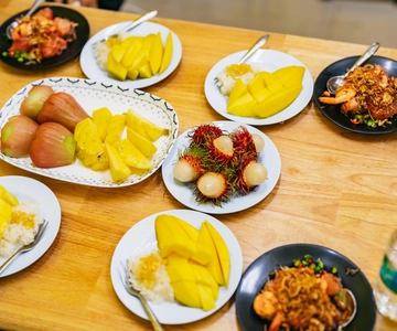Bangkok: Midnight Food Tour by Tuk-Tuk