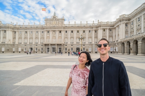 Madryt: zwiedzanie pałacu królewskiego z przewodnikiemWycieczka w j. hiszpańskim