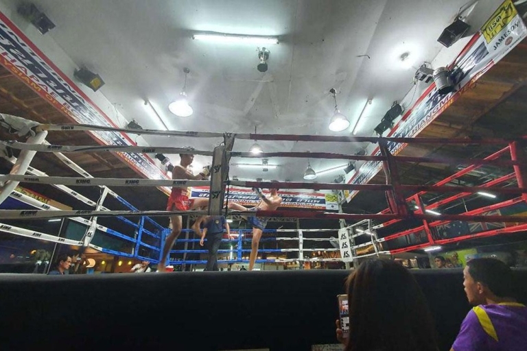 Chiang Mai: Entradas para el combate de Muay Thai en el Estadio de Boxeo ThapaeBillete estándar