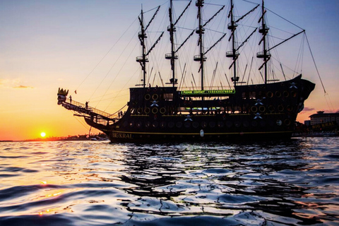 Z Side: Wycieczka łodzią po Alanyi: wybierz wycieczkę dzienną lub o zachodzie słońcaWycieczka jednodniowa z odbiorem z hotelu i powrotem