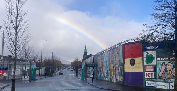 Belfast: The Troubles Walls & Bridges Guided Walking Tour
