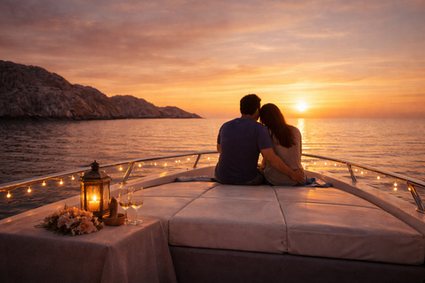 Muscat: Almouj Marina Magical Sunset Boat Cruise Experience