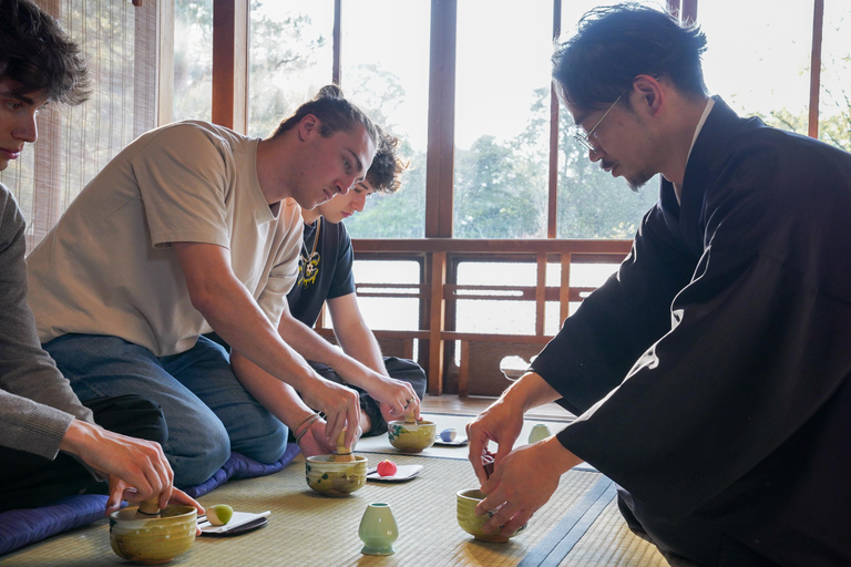 Kanazawa: Tea Ceremony Experience