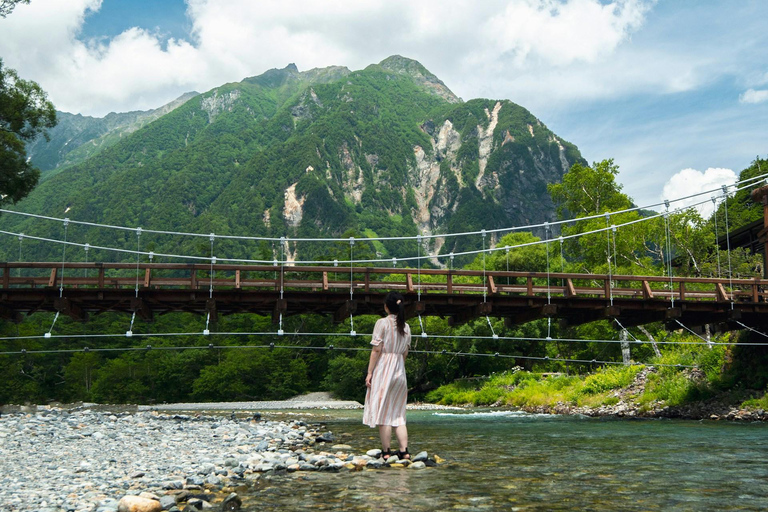 Tokyo: Nagano, Snow Monkeys and Zenko-ji Temple Private Tour