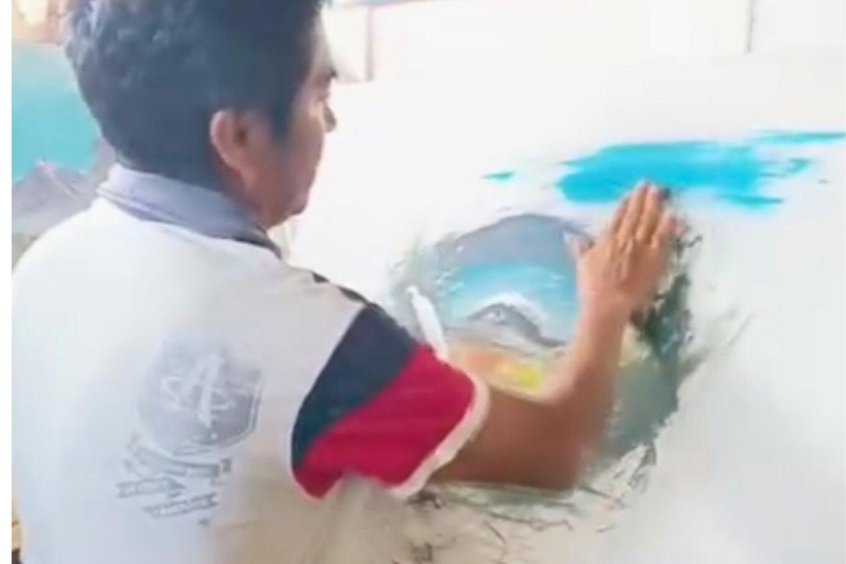 Quito Historic Center: Poncho Museum & Finger Painting Workshop & Souvenir Quito's Historic Center: Poncho Museum, Finger Painting Workshop, and Souvenir