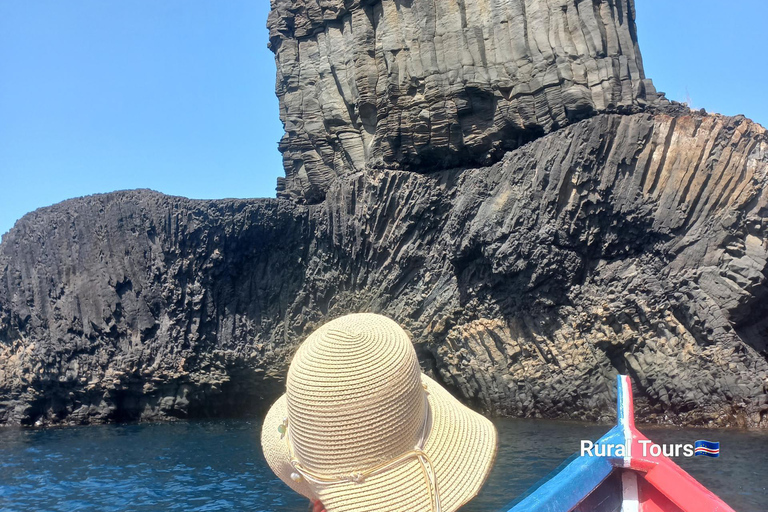 Wycieczka łodzią do jaskini Aguas Belas + grill