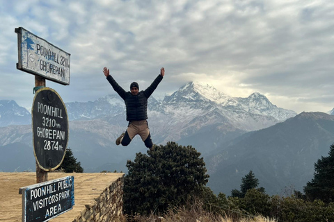 Z Pokhary: 4-dniowy trekking Ghorepani Poon Hill z przewodnikiem