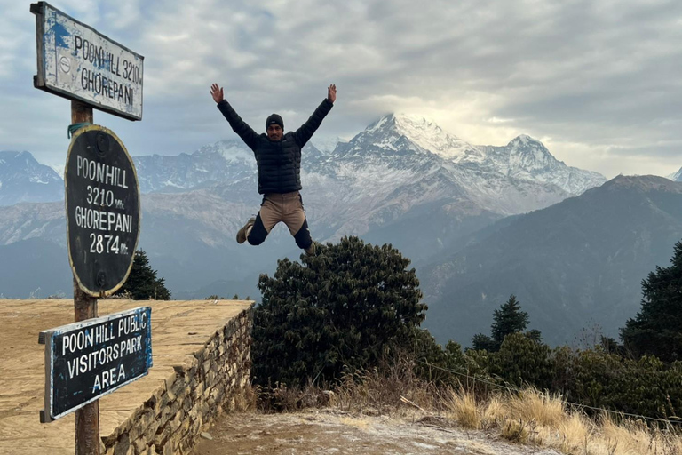 De Pokhara: 4 dias de caminhada em Ghorepani Poon Hill com guia