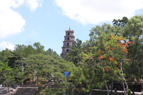 Hue: Crucero por el Río del Perfume con la Pagoda y Tumbas de Thien Mu