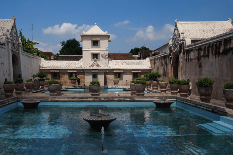 Yogyakarta: Excursión de un día al Palacio del Sultán y al Castillo de Agua